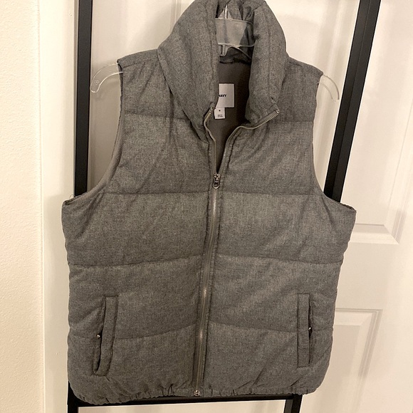 Old Navy Puffer Vest - Picture 1 of 4